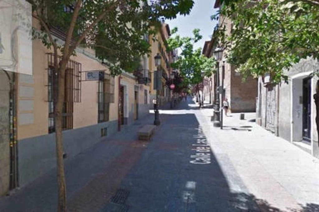 Calle Huertas Acogedor By Regalatemadrid Exterior foto